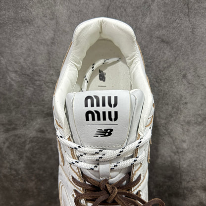 Nb MIU MIU