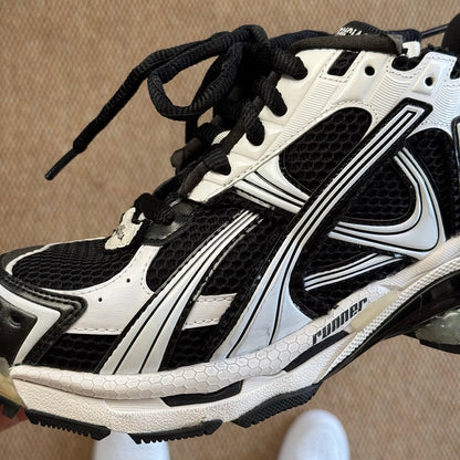 BLG Runner 7.0 White Black