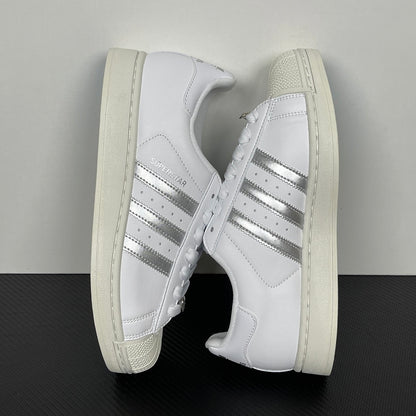 Superstar