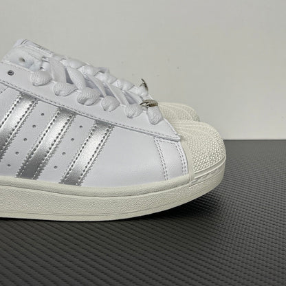 Superstar
