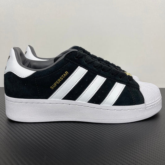 Superstar Black and White