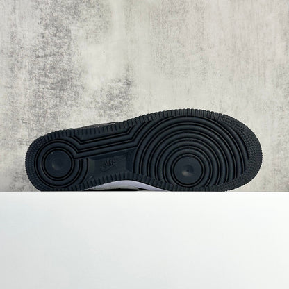 AF1 x LV Black