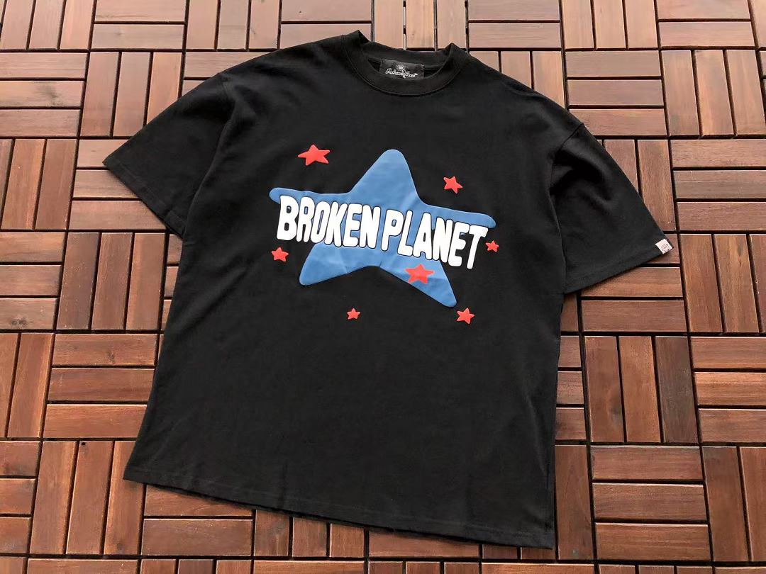 T-Shirt Broken Planet