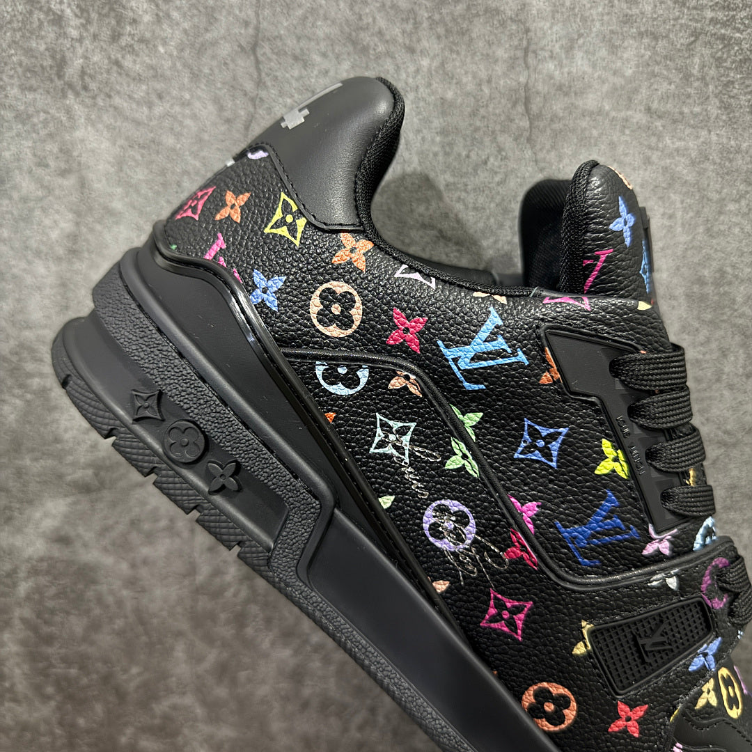 Trainer Monogram Black
