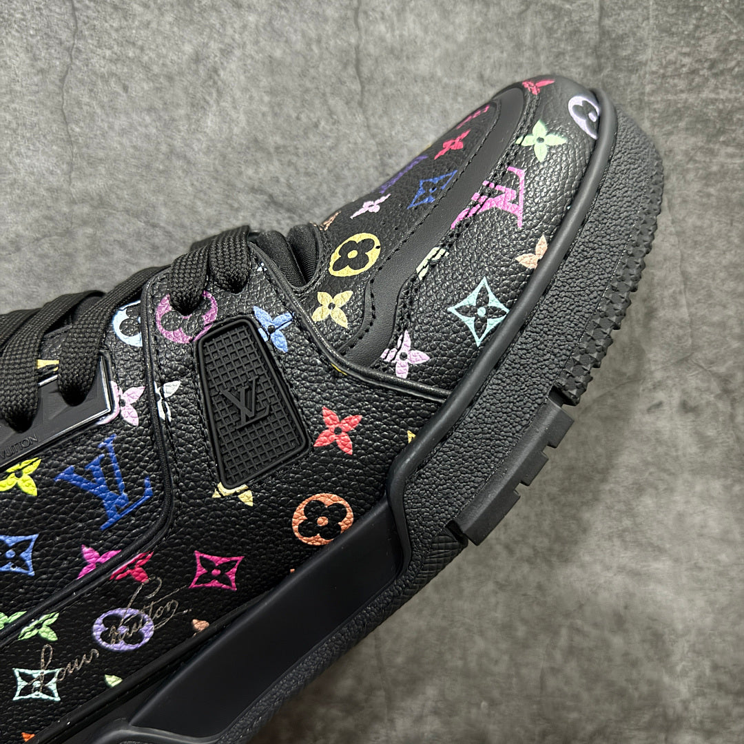 Trainer Monogram Black