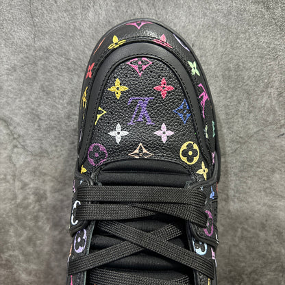 Trainer Monogram Black