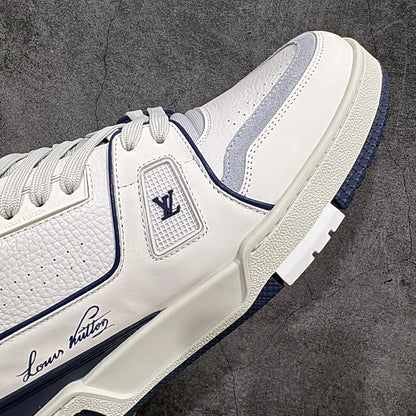 Trainer White and Blue