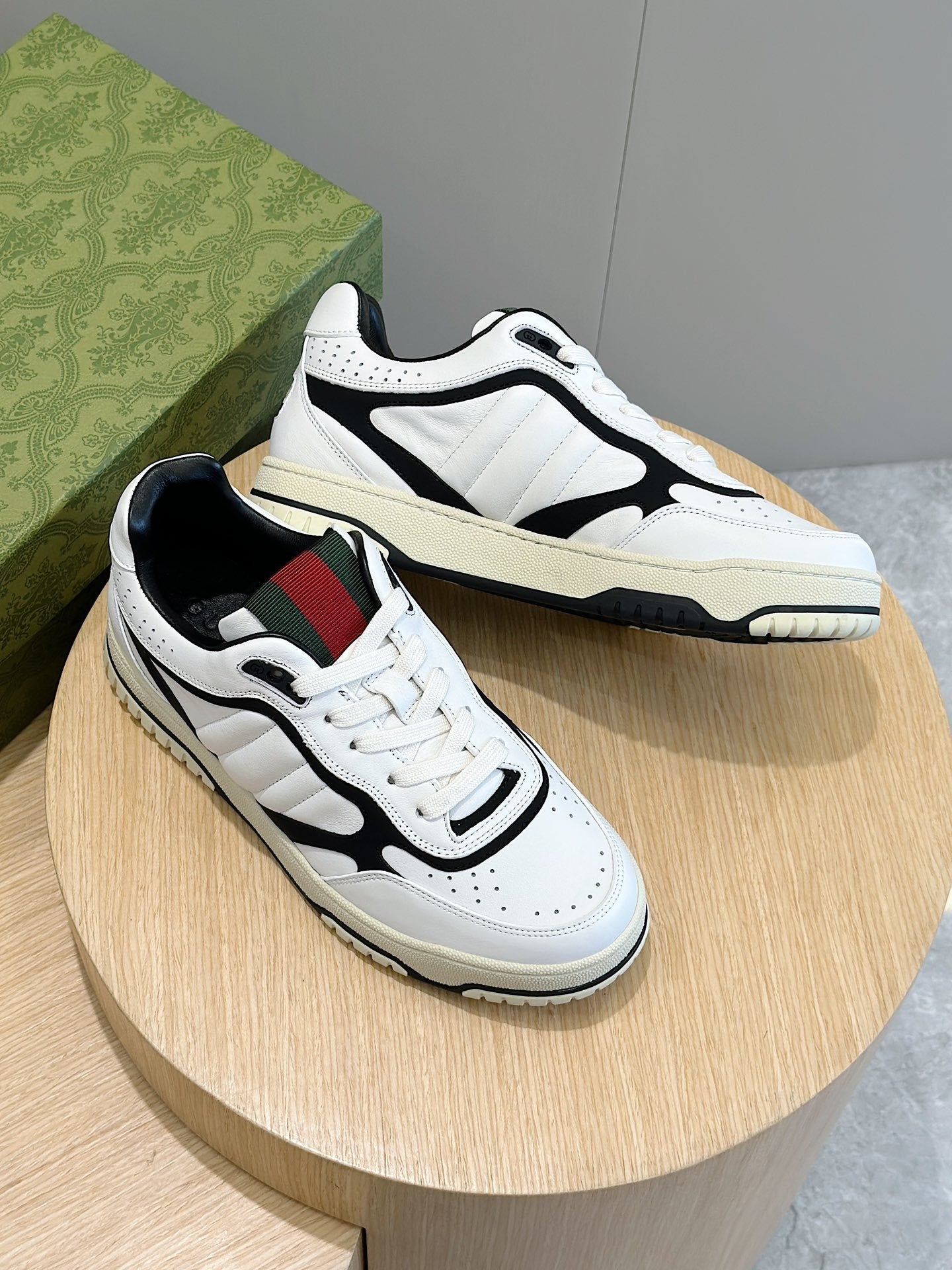 Gu Shoes