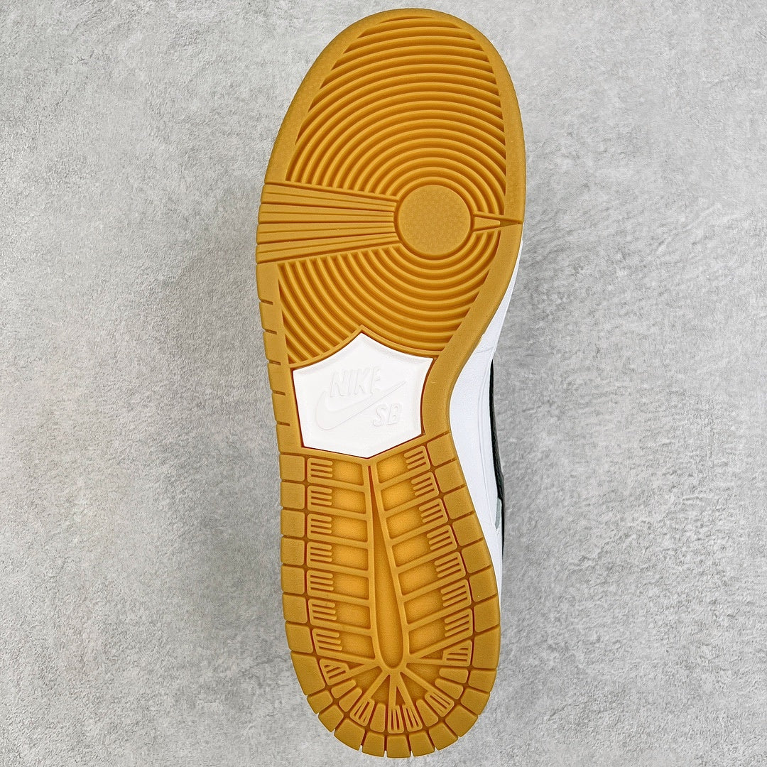 Dunk SB White Gum