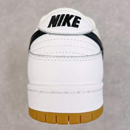 Dunk SB White Gum