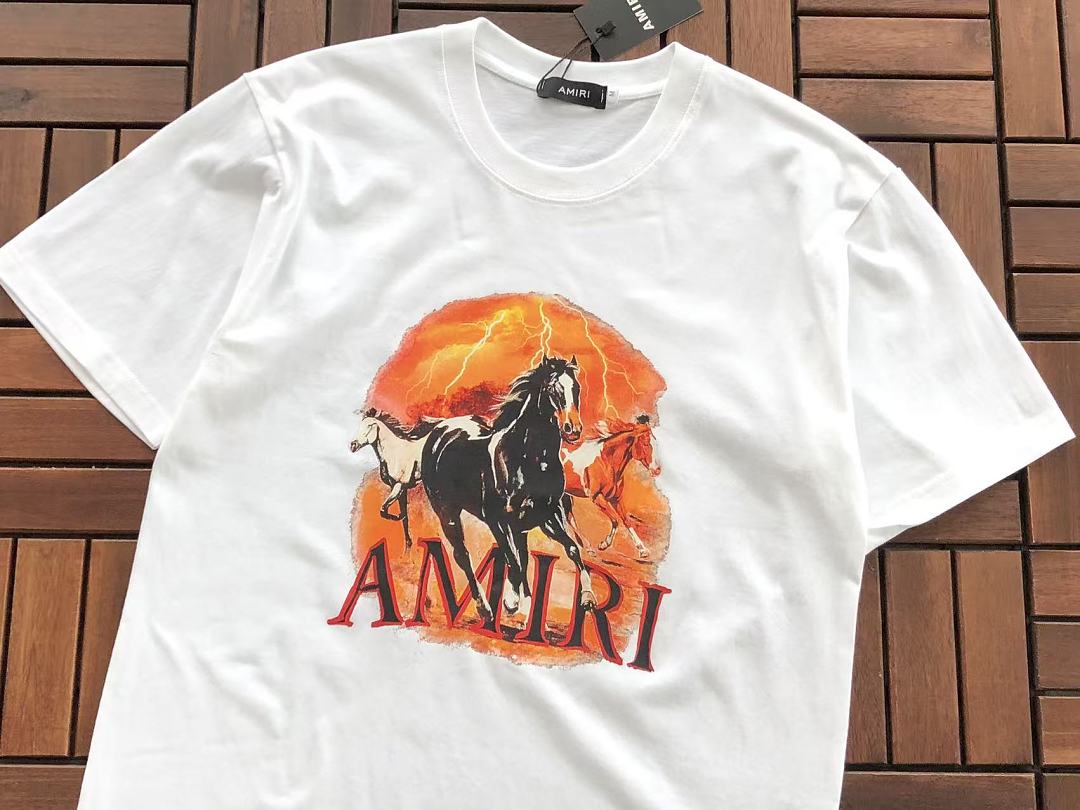 T-shirts Ami