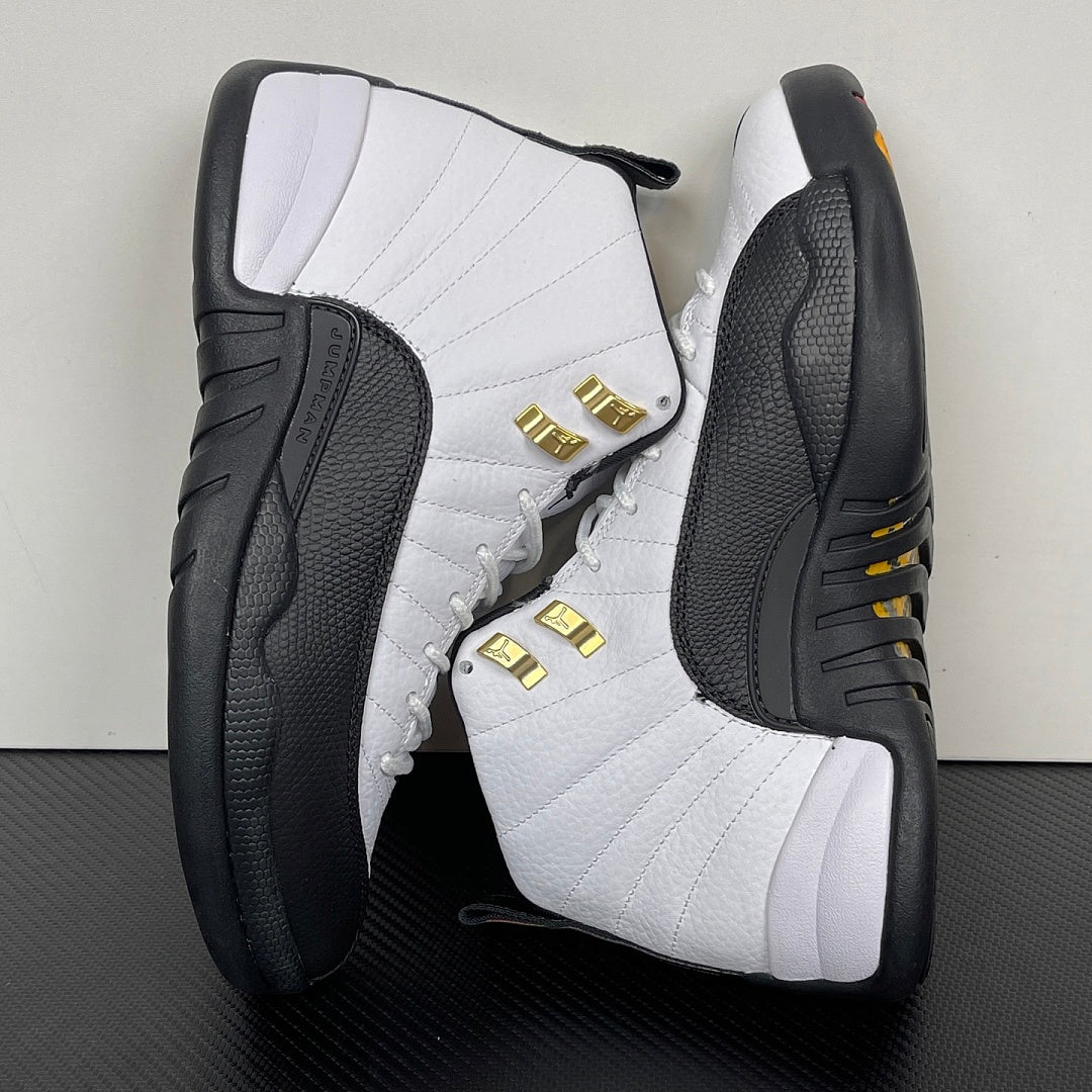 12 Retro Black and White