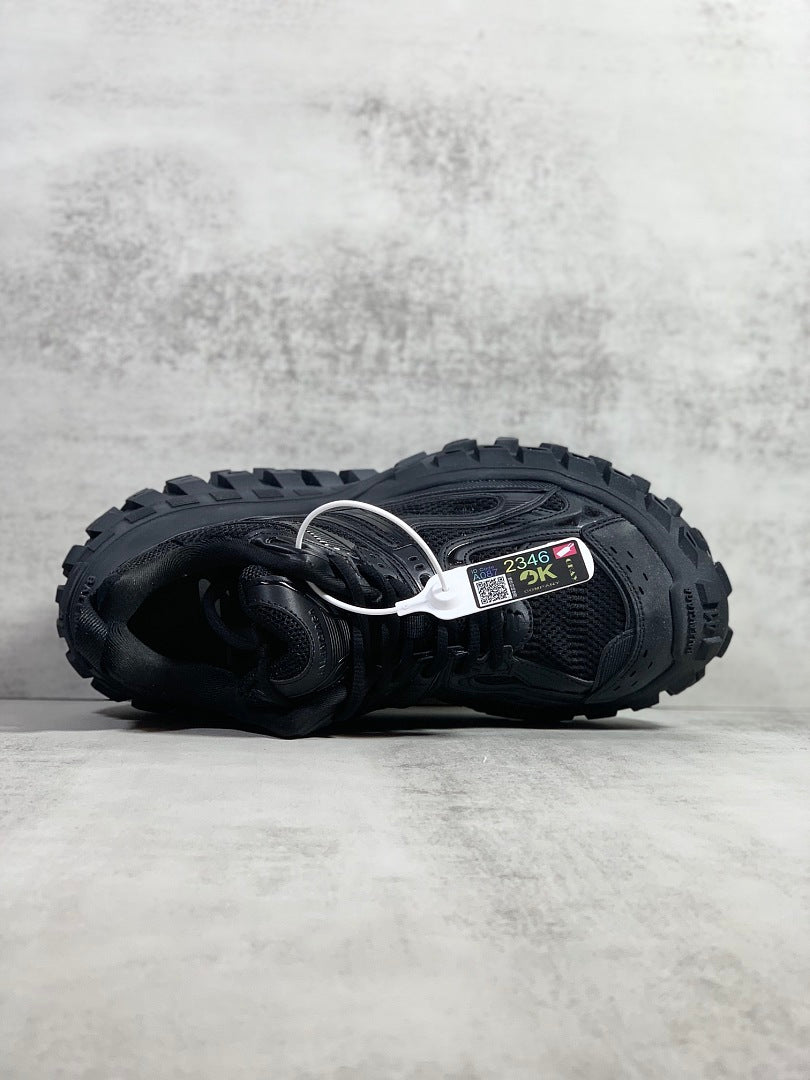 Defender Rubber Black