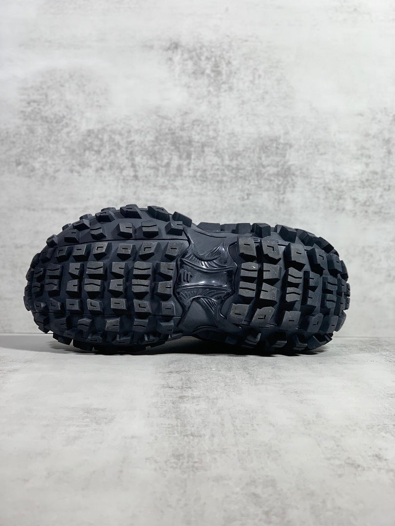Defender Rubber Black