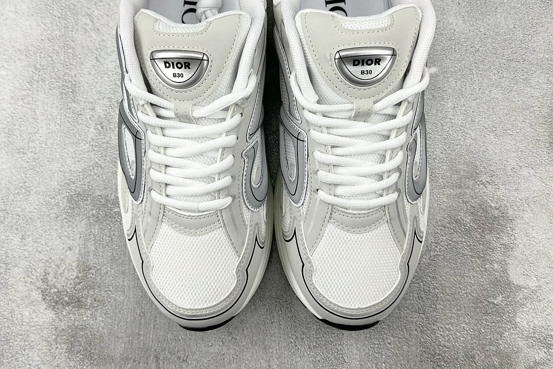 CD B30 Grey and White