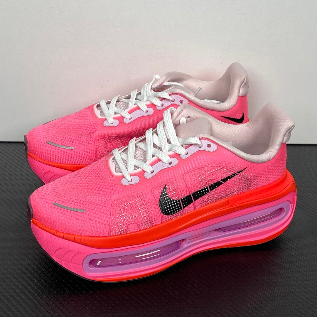 Vomero Plus Hyper Pink