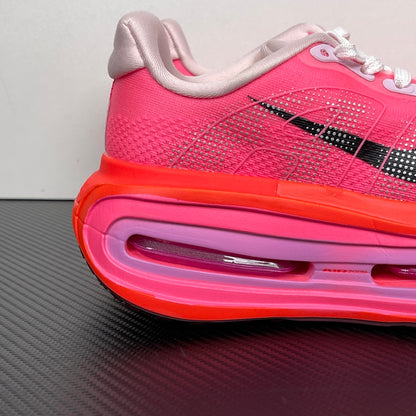 Vomero Plus Hyper Pink