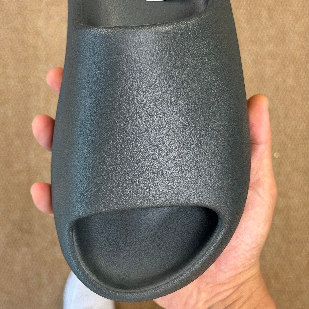 Slide Black