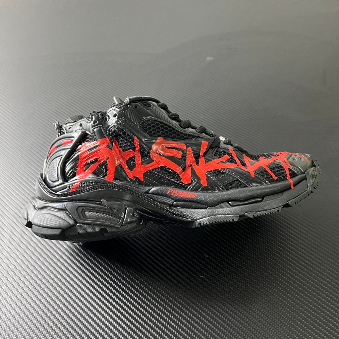 BLG Runner 7.0 Graffiti - Black Red