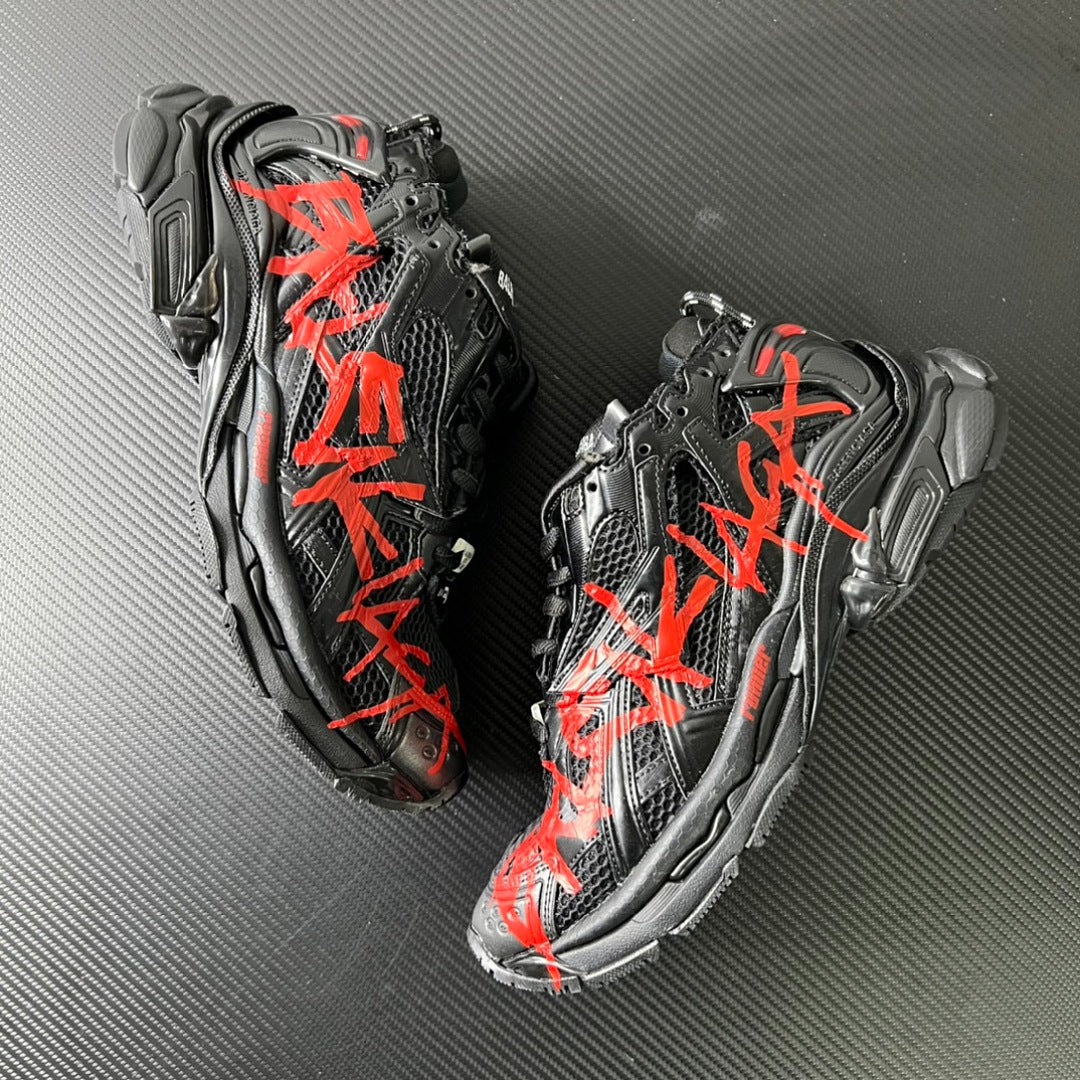 BLG Runner 7.0 Graffiti - Black Red