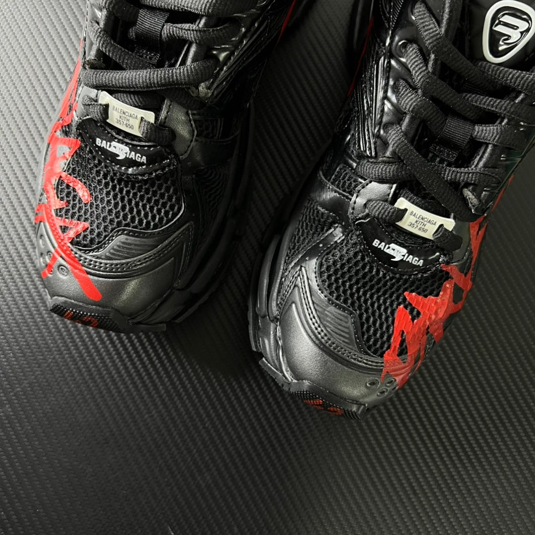 BLG Runner 7.0 Graffiti - Black Red