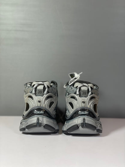 BLG Runner 7.0 Grey/Black