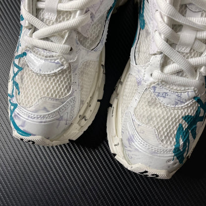 BLG Runner Graffiti White Blue