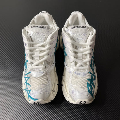 BLG Runner Graffiti White Blue