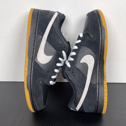 Dunk SB Black And White