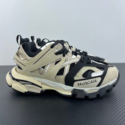 BLG Track Beige Black