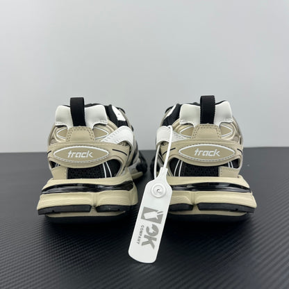 BLG Track Beige Black
