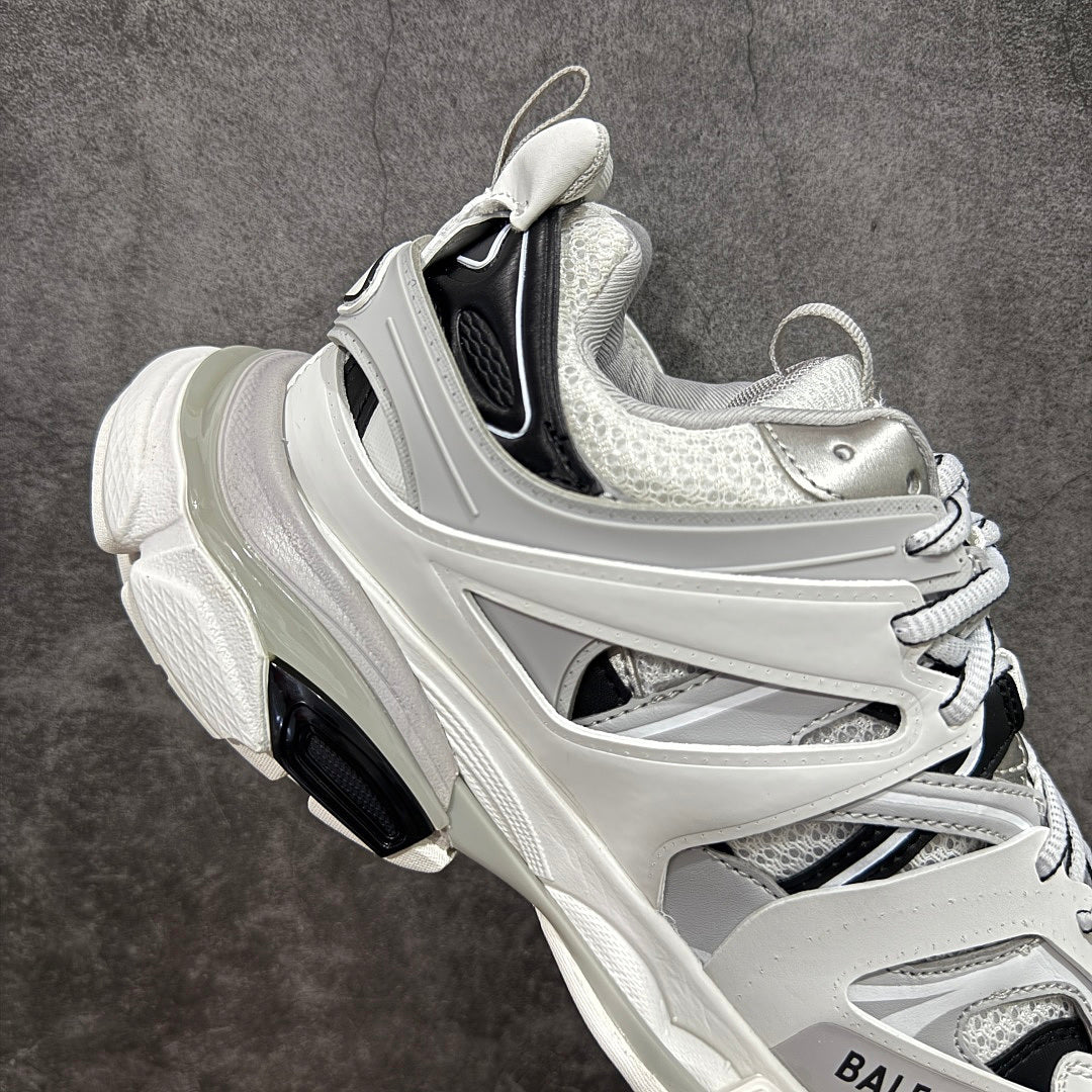 BLG Track Metallic Silver