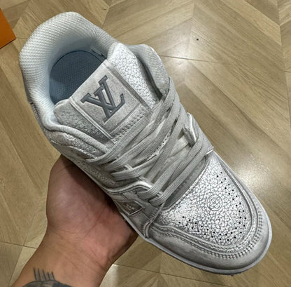 Louis Vuitton Trainer Grey Washed