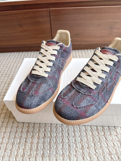 Maison Astro Purple