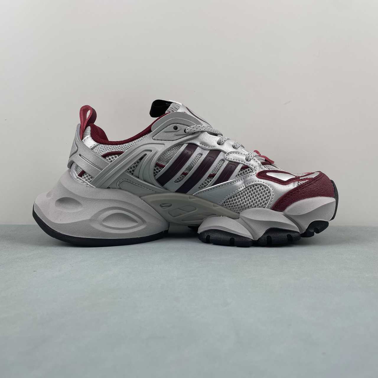 AD XLG Runner Deluxe Silver Wine