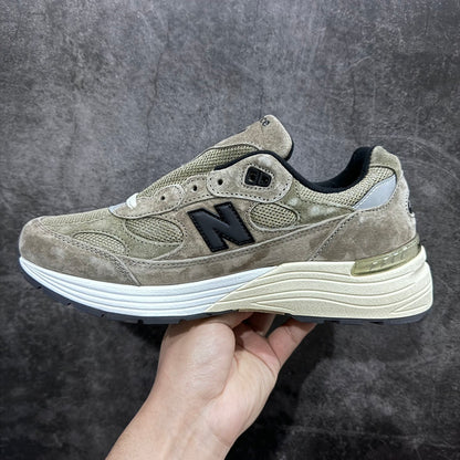 992 Olive Green