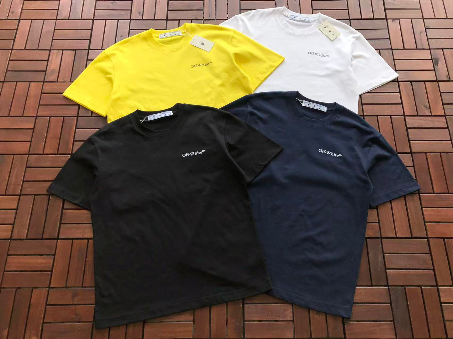 T-shirt Off