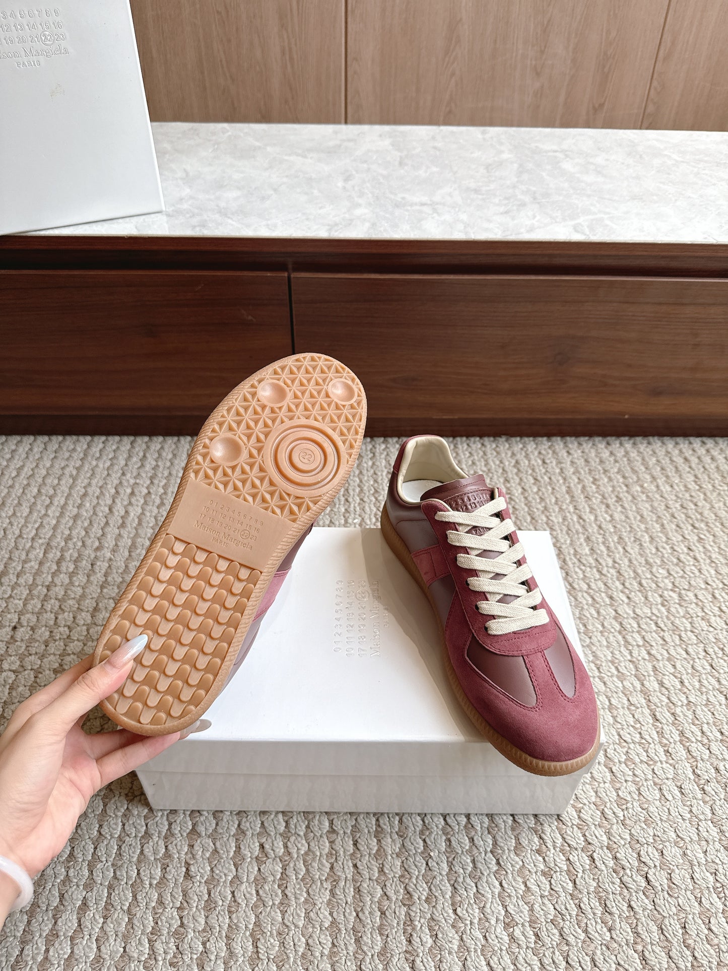 Maison Wine Gum Sole
