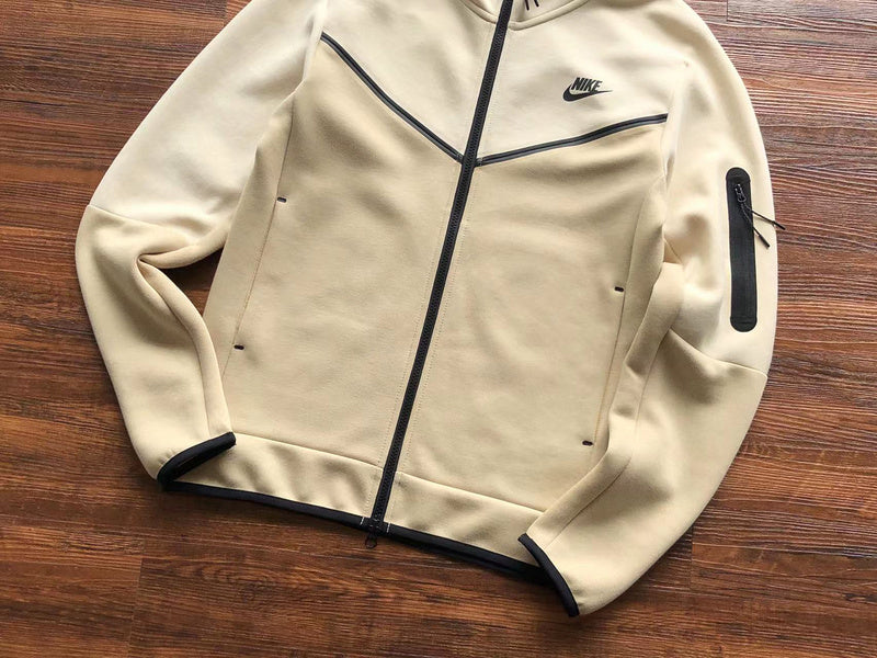 Conjunto Tech Fleece Bege