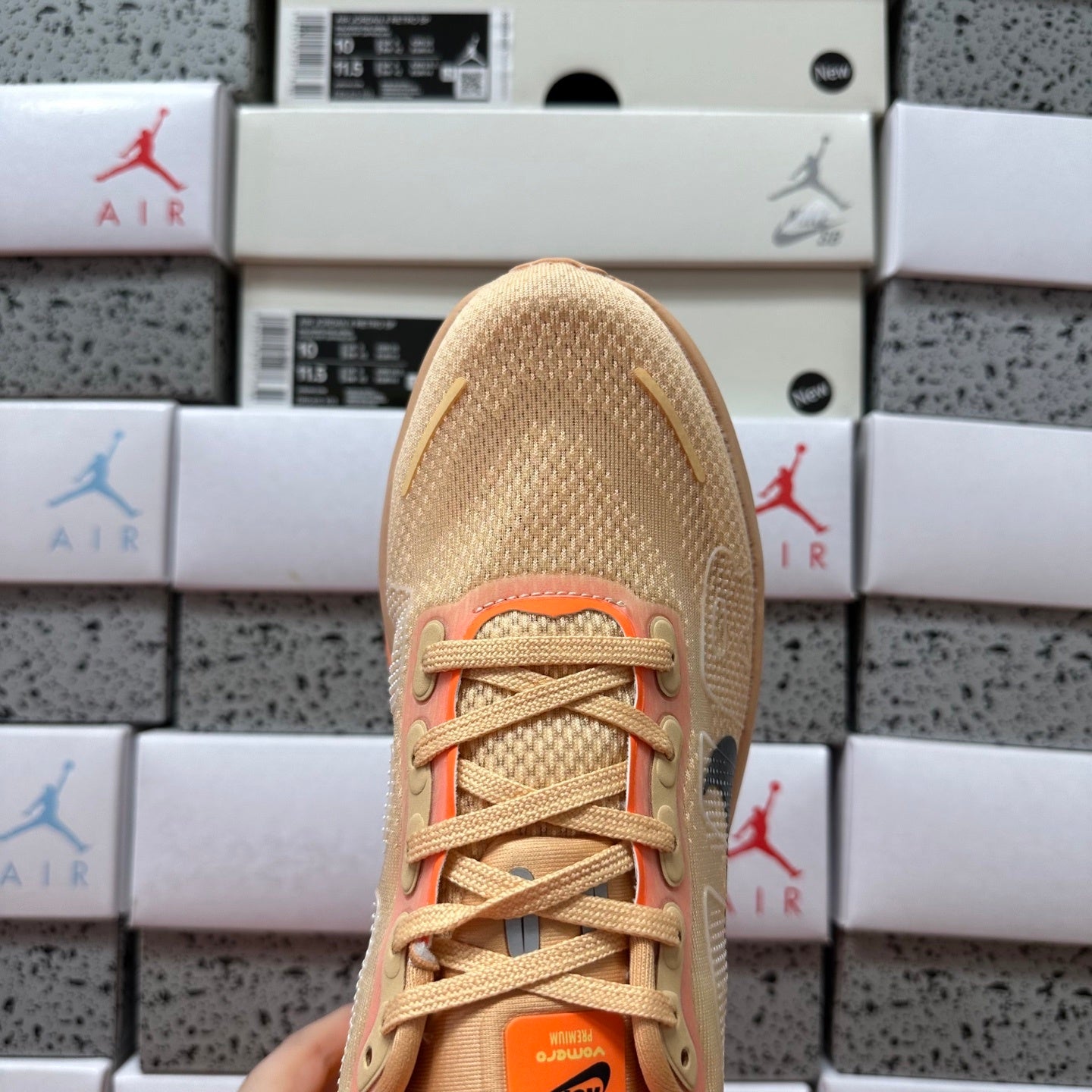 Vomero Premium Orange/Yellow