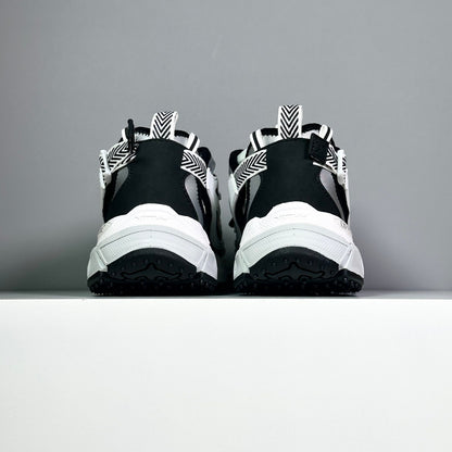 OF Be Right Back Black White