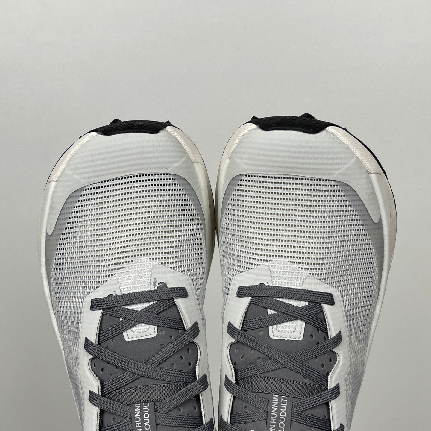 On Cloudultra 3 White Grey