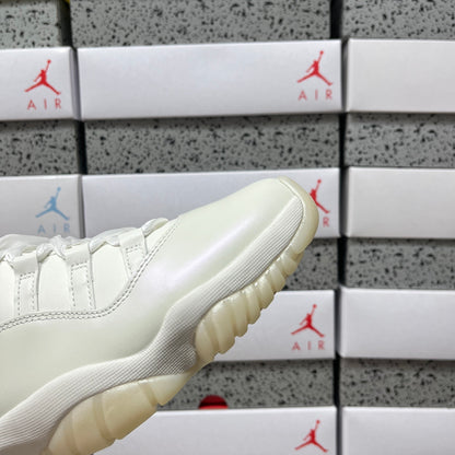 AJ11 Retro Pearl