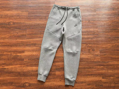 Conjunto Tech Fleece