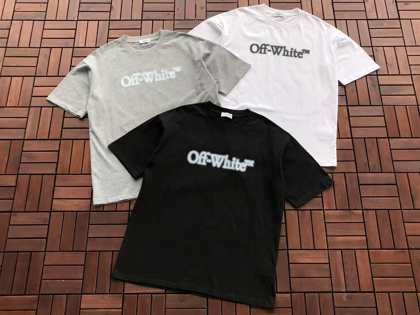 T-shirt Off