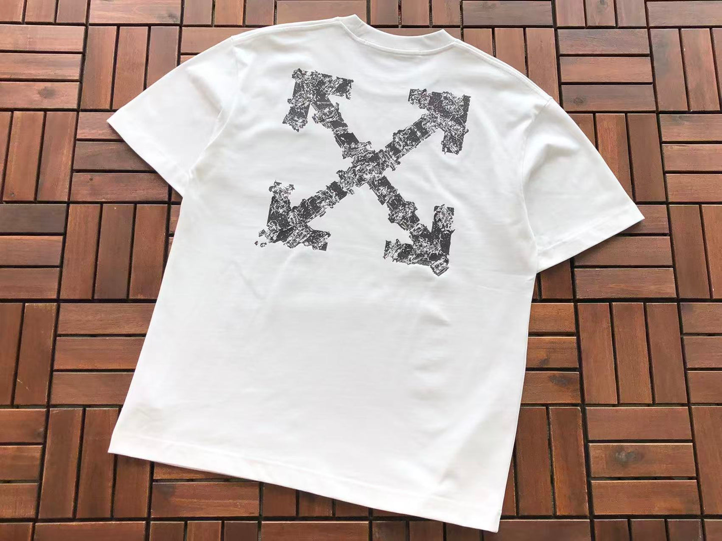 T-shirt Off