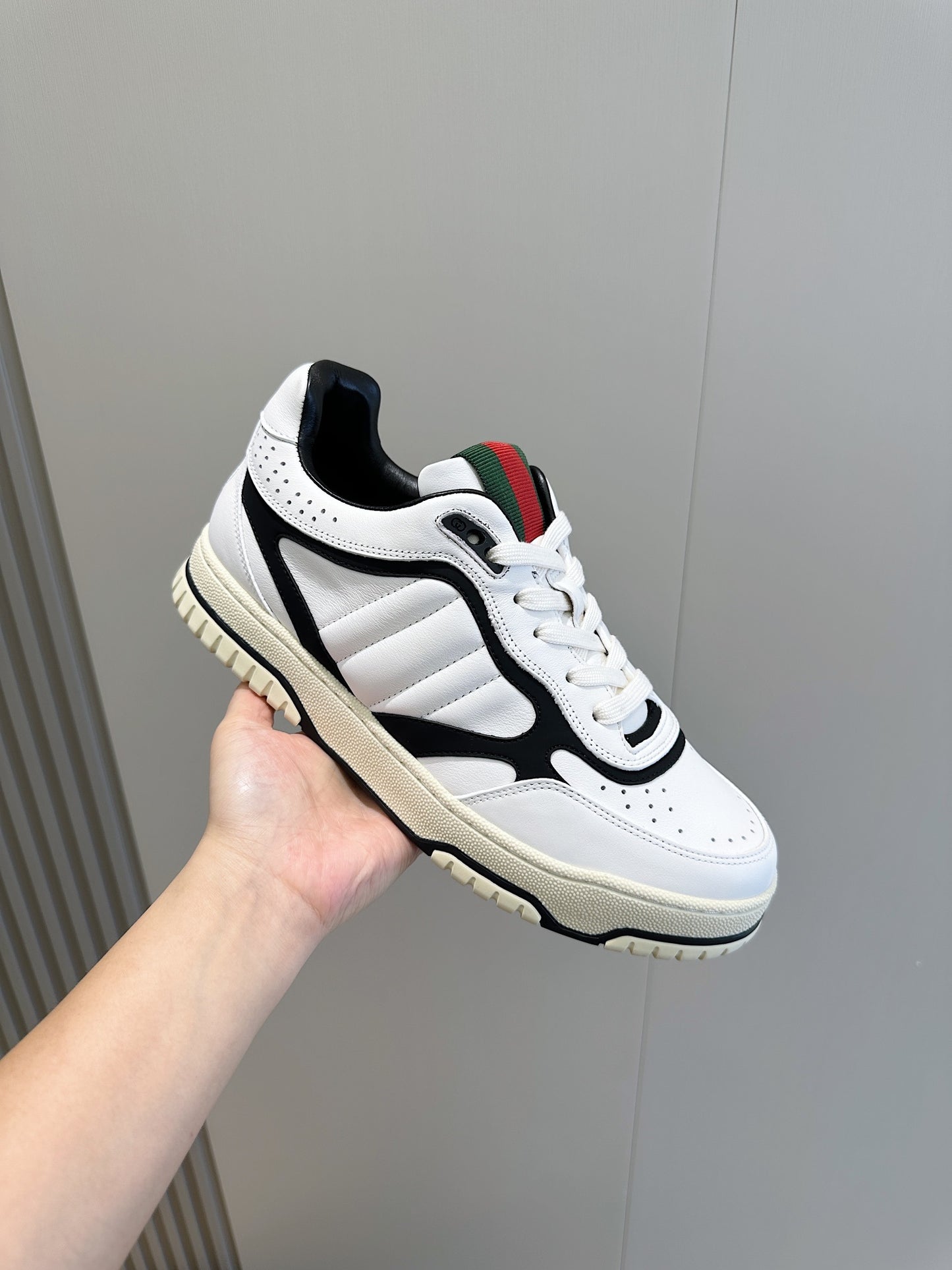 Gu Shoes