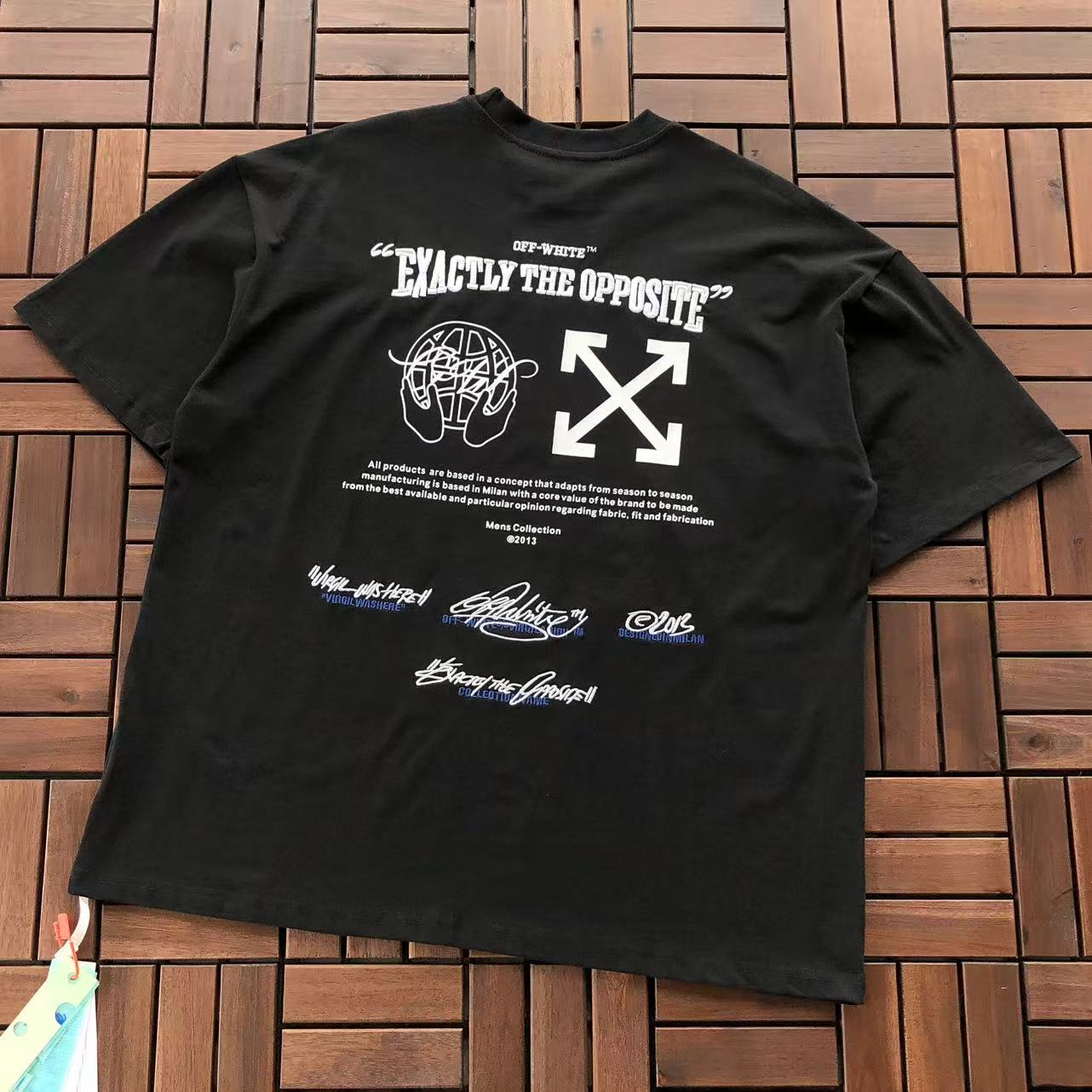 T-shirt Off
