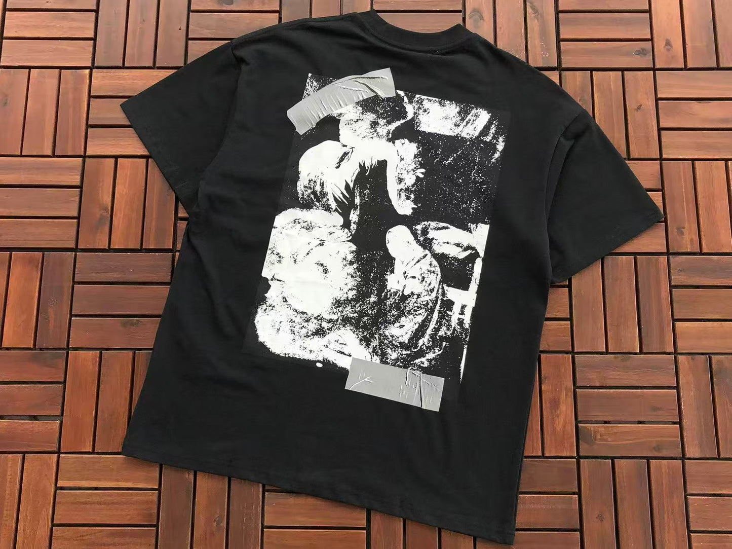 T-shirt Off