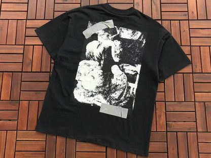 T-shirt Off